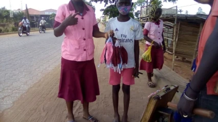 CORONAVIRUS : La vente des bavettes favorise le travail des enfants à Porto-Novo