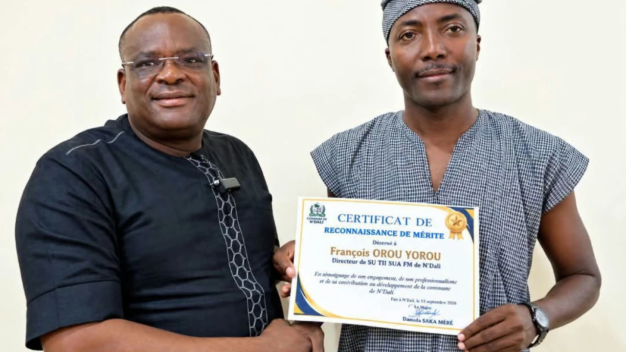 Radio Su Tii Sua Fm: le directeur François Orou Yorou distingué par le maire de N'Dali