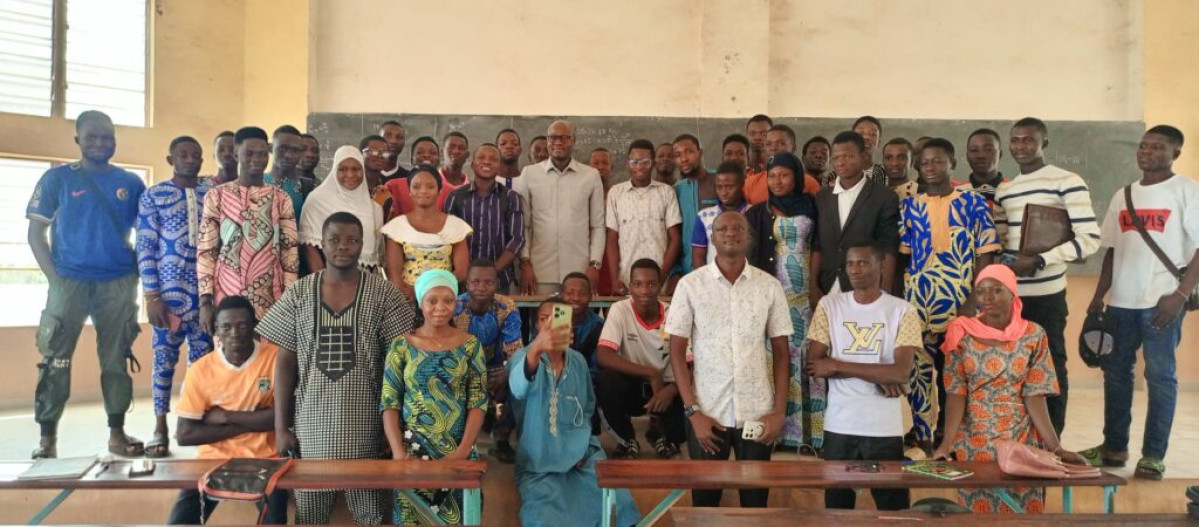 En fin de mission d&rsquo;enseignement à l&rsquo;up: Dr Mohamed Bawa Cissé s&rsquo;imprègne des difficultés des étudiants de kouandé 