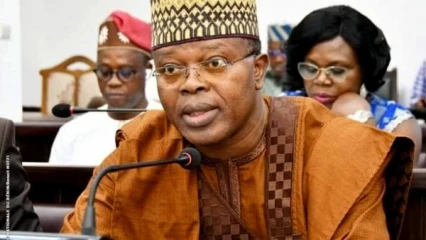 BÉNIN : Des députés Ld plaident pour l&rsquo;amélioration des conditions de vie et de travail des journalistes  . Ils proposent la signature de contrats de prestations avec les médias remplissant les conditions