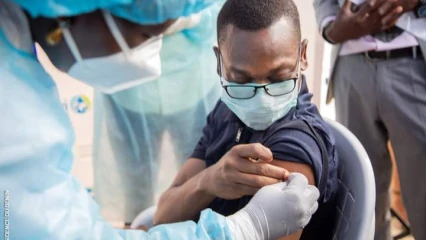 VACCINATION CONTRE LE CORONAVIRUS : Le ministre Benjamin Hounkpatin donne le bon exemple