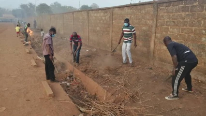 CAMPAGNE DE SALUBRITÉ À PEHUNCO : Des acteurs clés du développement mettent au propre le centre de santé
