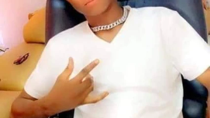 INCROYABLE : Une artiste offre une voiture à son neveu pour avoir échoué à l&rsquo;examen