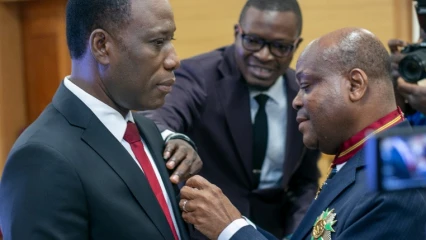 Bénin/Pour ses services rendus à la nation: le journaliste Hospice Houenou de Dravo fait chevalier de l&rsquo;ordre national 