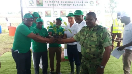 EN CAMPAGNE DE REBOISEMENT A PARAKOU ET TCHAOUROU :  La Sobébra, une meilleure entreprise éco-citoyenne au Bénin