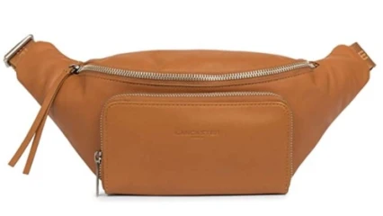 INSTANT FASHION : Sac banane, l&rsquo;accessoire fétiche des jeunes branchés