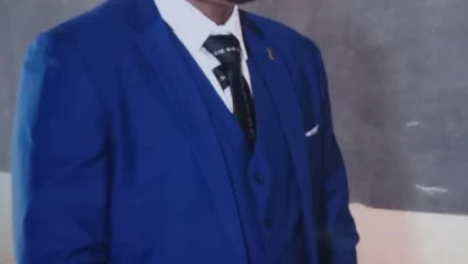 SUR LE THÈME “LA NÉCESSITÉ DU DÉVELOPPEMENT DURABLE DANS LES MARCHES PUBLICS AU BÉNIN” : Didier Kouandé-Sounon décroche son master