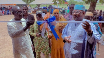 Amélioration des conditions d&rsquo;études à Parakou: le Président Richard Boni Ouorou fait don d&rsquo;un module de classe à l’Epp Damabou