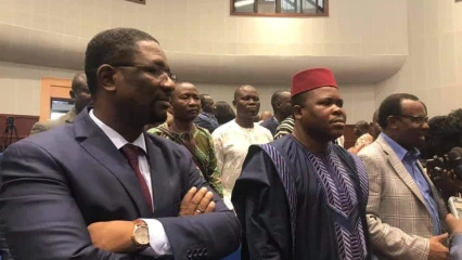 EDITO : Un complot contre le peuple ?