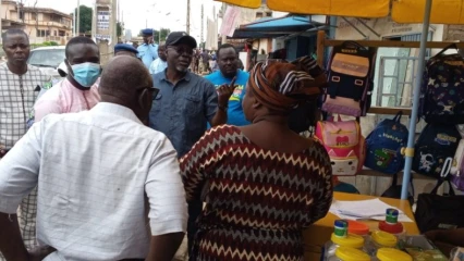 OPÉRATION DE LIBÉRATION DES ESPACES PUBLICS A PARAKOU :  Zimé Chabi et Élégbédé se trompent de priorité  . Et s&rsquo;ils s&rsquo;occupaient d&rsquo;abord de la salubrité et de l&rsquo;aménagement de la ville ?