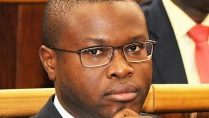 CREATION D&rsquo;ENTREPRISES AU BENIN : L&rsquo;obligation de déclaration d&rsquo;existence au fisc supprimée  . Bravo à Romuald Wadagni !