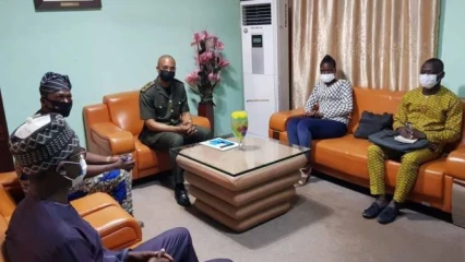 AUDIENCE A LA PRÉFECTURE DE PARAKOU : Le préfet Cissé reçoit une délégation de la Jci