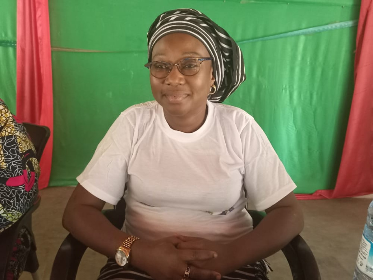 JOURNÉE INTERNATIONALE POUR L&rsquo;ÉLIMINATION DE LA VIOLENCE À L&rsquo;EGARD DES FEMMES : Dr Jamillah Kissira Maurat Faladé échange avec les femmes et filles de Nikki