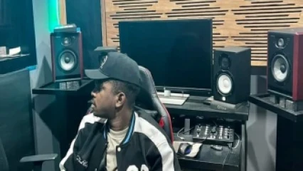 PARTI POUR ASSISTER À UN SHOW DE SA STAR TRAVIS SCOTT EN EUROPE : L&rsquo;arrangeur ivoirien Tam Sir victime de coups et blessures