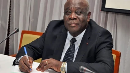 ÉDITO : Baglo dans un combat de Titan !