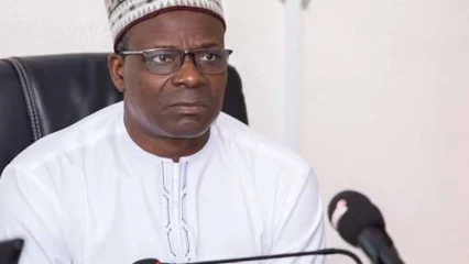 BÉNIN/NON-PAIEMENT DES SURSALAIRES AUX AGENTS DES MAIRIES : Akotègnon interpellé, Talon appelé au secours