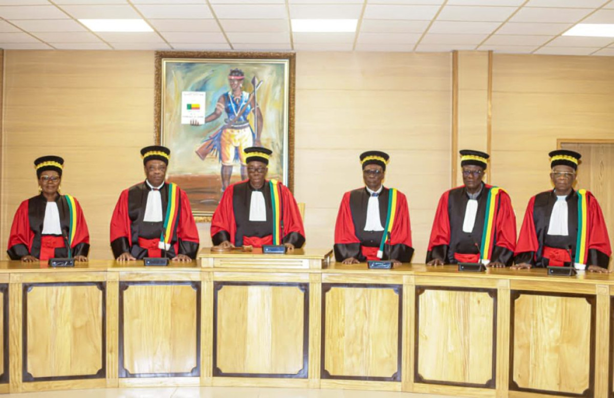 CONTESTATION DES RÉSULTATS DES LÉGISLATIVES DU 8 JANVIER DERNIER : La Cour Constitutionnelle examine cinq recours demain  . Quelle chance pour le parti Les Démocrates ?