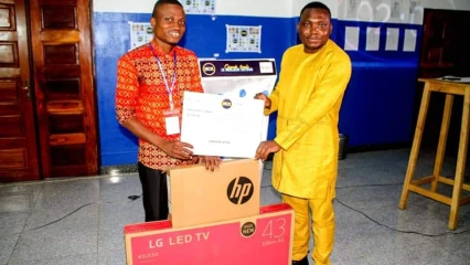 CONCOURS DU MEILLEUR LECTEUR DU BENIN : 700 000 F Cfa pour Polycarpe Gnonhoue