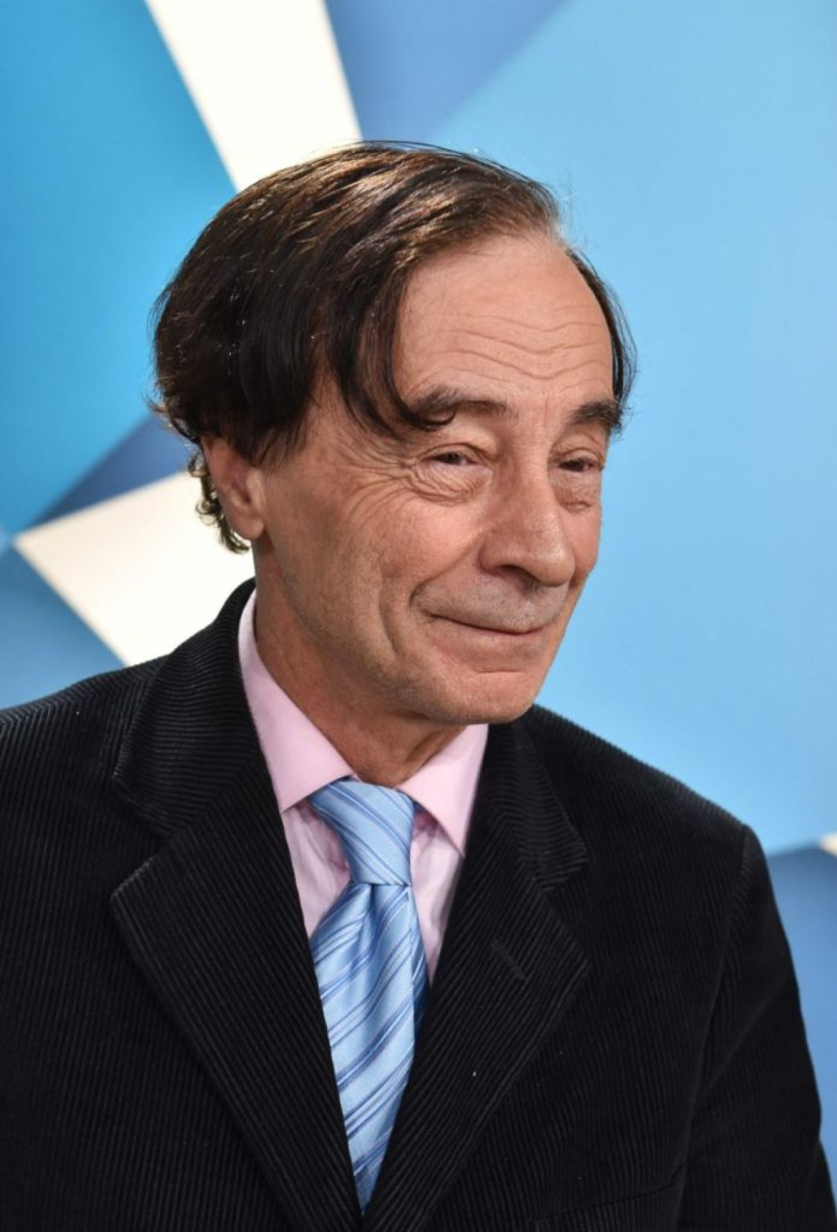 EFFICACITE DE LA STRATEGIE DE LUTTE CONTRE LA COVID-19 AU BENIN,  Odon Vallet envoie la France à l’école béninoise  . L’intelligence béninoise admirée et saluée