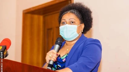 RELANCE DES MICROCRÉDITS VIA LES MONNAIES ÉLECTRONIQUES AU BÉNIN : Des systèmes financiers décentralisés formés