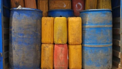 GRÂCE AUX SERVICES DE RENSEIGNEMENTS : Plus de 5 mille litres d&rsquo;alcool frélatés saisis par la douane