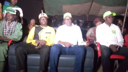 CAMPAGNE DES LÉGISLATIVES DU 8 JANVIER PROCHAIN : Les femmes et jeunes ressortissants de l&rsquo;Atacora-Donga veulent voter le Br  . Samou Seïdou Adambi honoré