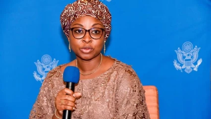 ACCÈS DES FEMMES AU NUMÉRIQUE : La ministre Adam Soulé présente les opportunités aux alumni du programme Yali