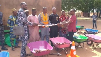 Assainissement du cadre de vie à Malanville: Dedras Ong et le Msec équipent trois arrondissements en matériels   