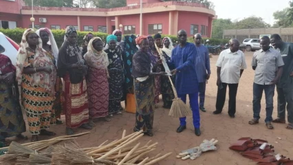 PÉHUNCO/GRÂCE À LA COOPÉRATION SUISSE À TRAVERS LA SNV : La coopérative Yam Buram dotée de matériels d&rsquo;assainissement
