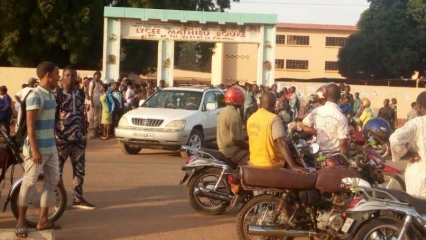 EXAMENS DE FIN D’ANNEE AU BENIN  : Périodes de grande démonstration d’amour parental !