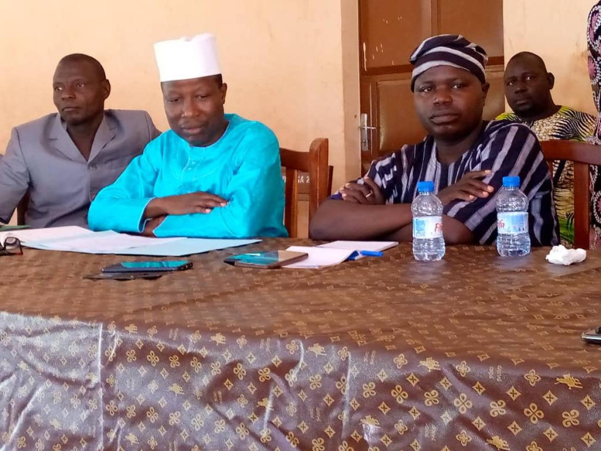 ASSOCIATION YAM MU SARA DE OUASSA-PEHUNCO :  Amouda Boni Dassogui passe le témoin à Fataou Moustapha   . Les actions du Président sortant saluées