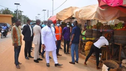 OCCUPATION DES TROTTOIRS A ABOMEY-CALAVI  : Le maire Angelo Ahouandjinou fait libérer les espaces publics