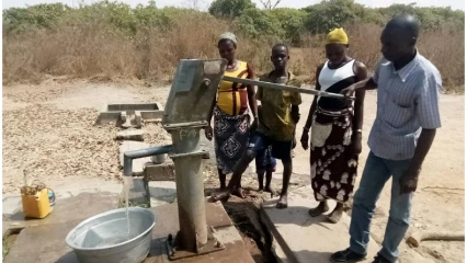 RÉHABILITATION DES FORAGES PAR LE PARTENARIAT PARAKOU-ORLEANS