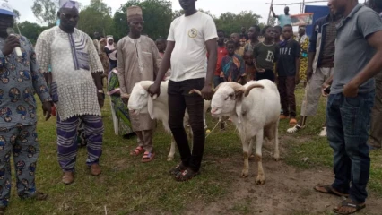 FOIRE AGRO-PASTORALE DU RÉSEAU OUSMANE TRAORÉ A PARAKOU : Le Rot promeut le « consommons local » . Les lauréats du concours du mouton le plus gros et le plus fort connus