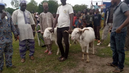 FOIRE AGRO-PASTORALE DU RÉSEAU OUSMANE TRAORÉ A PARAKOU : Le Rot promeut le « consommons local » . Les lauréats du concours du mouton le plus gros et le plus fort connus