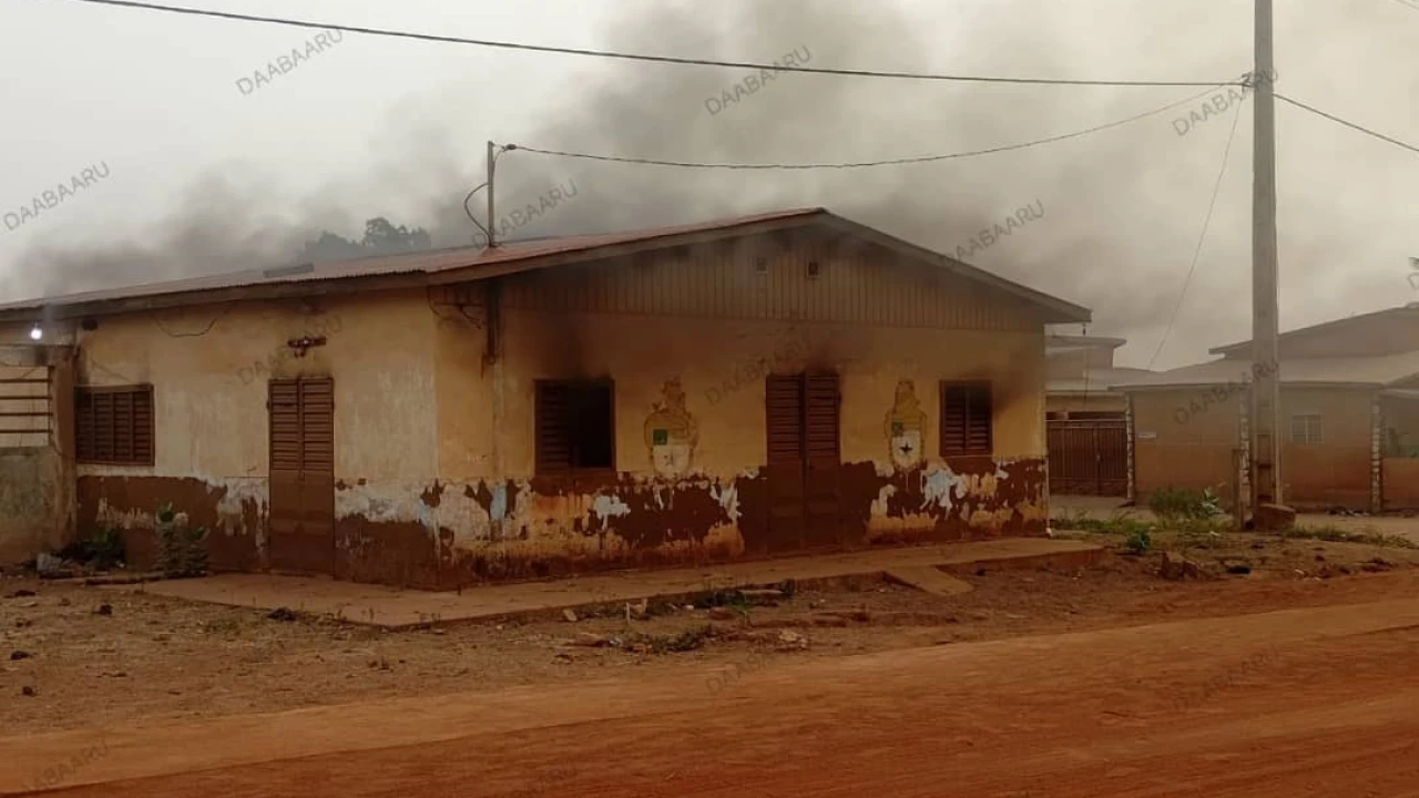 Attaque armée contre le commissariat de Kouandé :Un bâtiment incendié