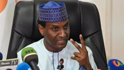 SUITE À L&rsquo;INTERVIEW DU PRÉSIDENT PATRICE TALON SUR LE BLOCAGE DU PÉTROLE NIGÉRIEN : Le Premier Ministre du Niger Ali Lamine Zeine réplique