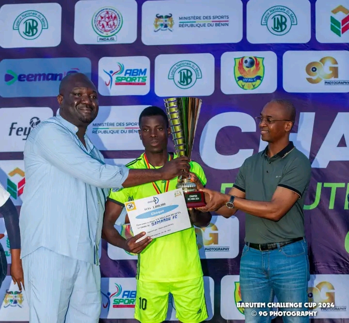 À TRAVERS LE TOURNOI DE FOOTBALL BARUTEM CHALLENGE CUP 2024 DE NIKKI :Dr Ilyass Sina et l&rsquo;Observatoire Dunia opèrent la magie de l&rsquo;unité  . Sacré vainqueur, Sémarou Fc part avec un million de francs 