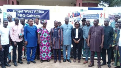 REMETTANT DES MATÉRIELS À SES BÉNÉFICIAIRES : Pro-Cashew œuvre pour améliorer la pratique de production de la noix de cajou  . Le partenaire financier Usda salué