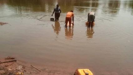 ETAT DEFECTUEUX DES POMPES À MOTRICITÉ HUMAINE A OUASSA-PEHUNCO : L’eau du barrage, le dernier recours des populations . Le maire évoque des difficultés administratives pour la réhabilitation des infrastructures
