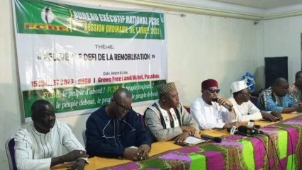 EN SESSION ORDINAIRE À PARAKOU : La Fcbe lance la machine de la remobilisation des militants  . Paul Hounkpè prône la non violence et préconise le dialogue