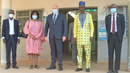 RENFORCEMENT DU SYSTÈME ÉNERGÉTIQUE A NATITINGOU : Le Dg Jacques Paradis chez le maire Taté Ouindéyama