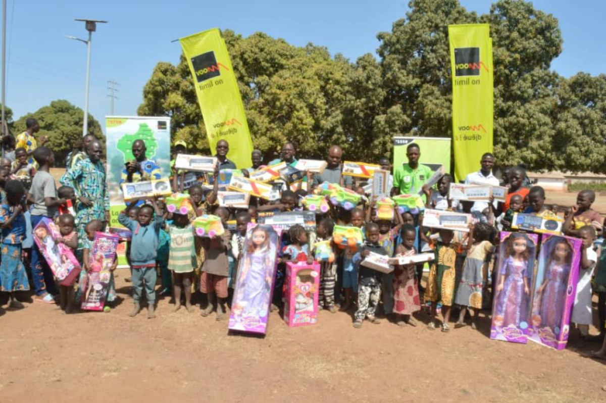 NOËL A PARAKOU : La Fondation Etisalat Bénin fête avec les enfants de Korobororou