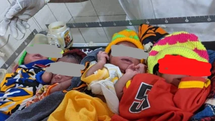 NIKKI : Une femme de 25 ans accouche de 4 bébés