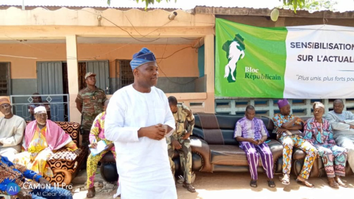 FIN DE LA TOUNNEE D’EXPLICATION DE L’HONORABLE ADAM BAGOUDOU : Les républicains de Tchaourou totalement édifiés et sur l&rsquo;actualité politique