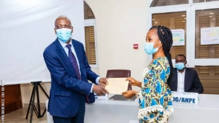 PROGRAMME SPÉCIAL D&rsquo;INSERTION DANS L&rsquo;EMPLOI : 79 jeunes reçoivent leur lettre de notification d’emploi