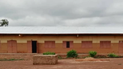 PEHUNCO/GRÂCE AUX  DILIGENCES DU MAIRE OROU MARÉ ET DE CERTAINES BONNES VOLONTÉS :  L&rsquo;Epp Gbéba recoiffée après les dégâts des dernières pluies