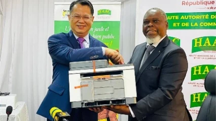 Médias au Bénin: la Chine soutient la Haac avec du matériel informatique