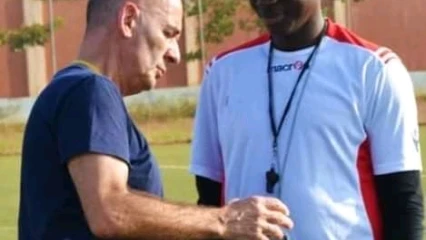 FOOTBALL À PARAKOU :     Les joueurs de Djeffa Fc renforcent leur capacité mentale     «Le football, c’est pourquoi, quand et où tu dois donner la passe…», dixit Roberto Bassi