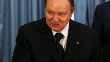 ELECTION PRESIDENTIELLE EN ALGERIE  : Bouteflika retire sa candidature